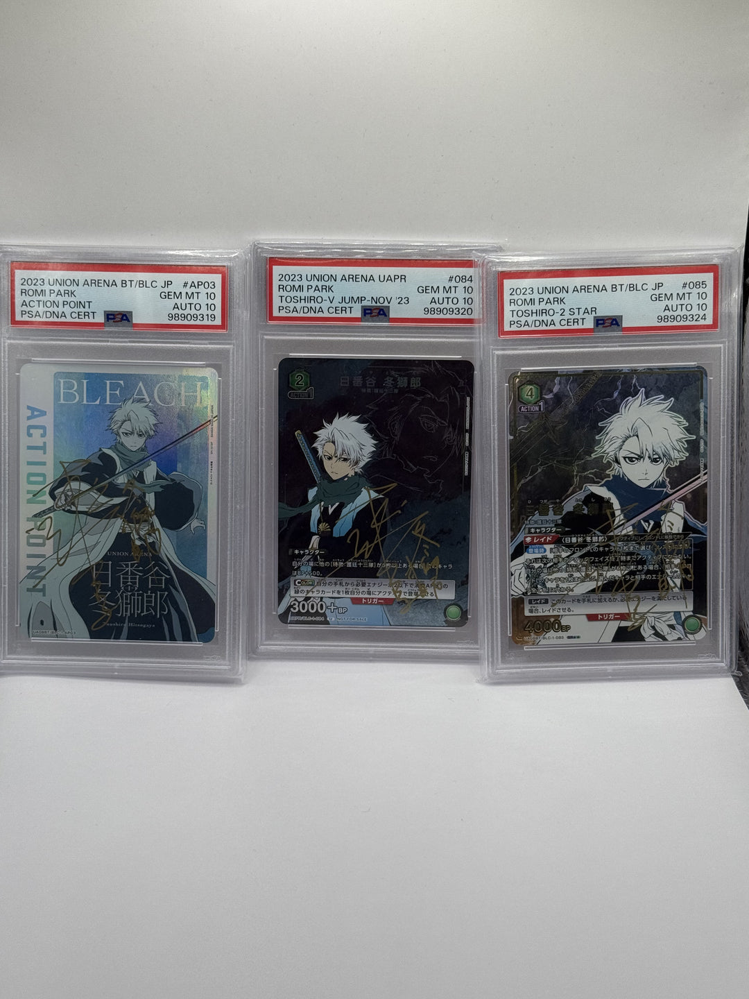 Set Toshiro signed by Romi Park